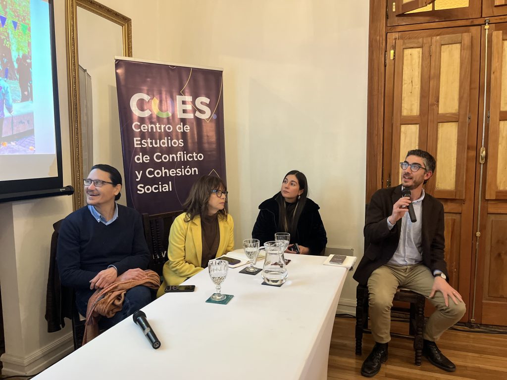 «Fraternidad, barrios y patrimonios» conversatorio reunió a vecinos/as de Barrio Yungay, para reflexionar desde las miradas de niñas, niños y adolescentes