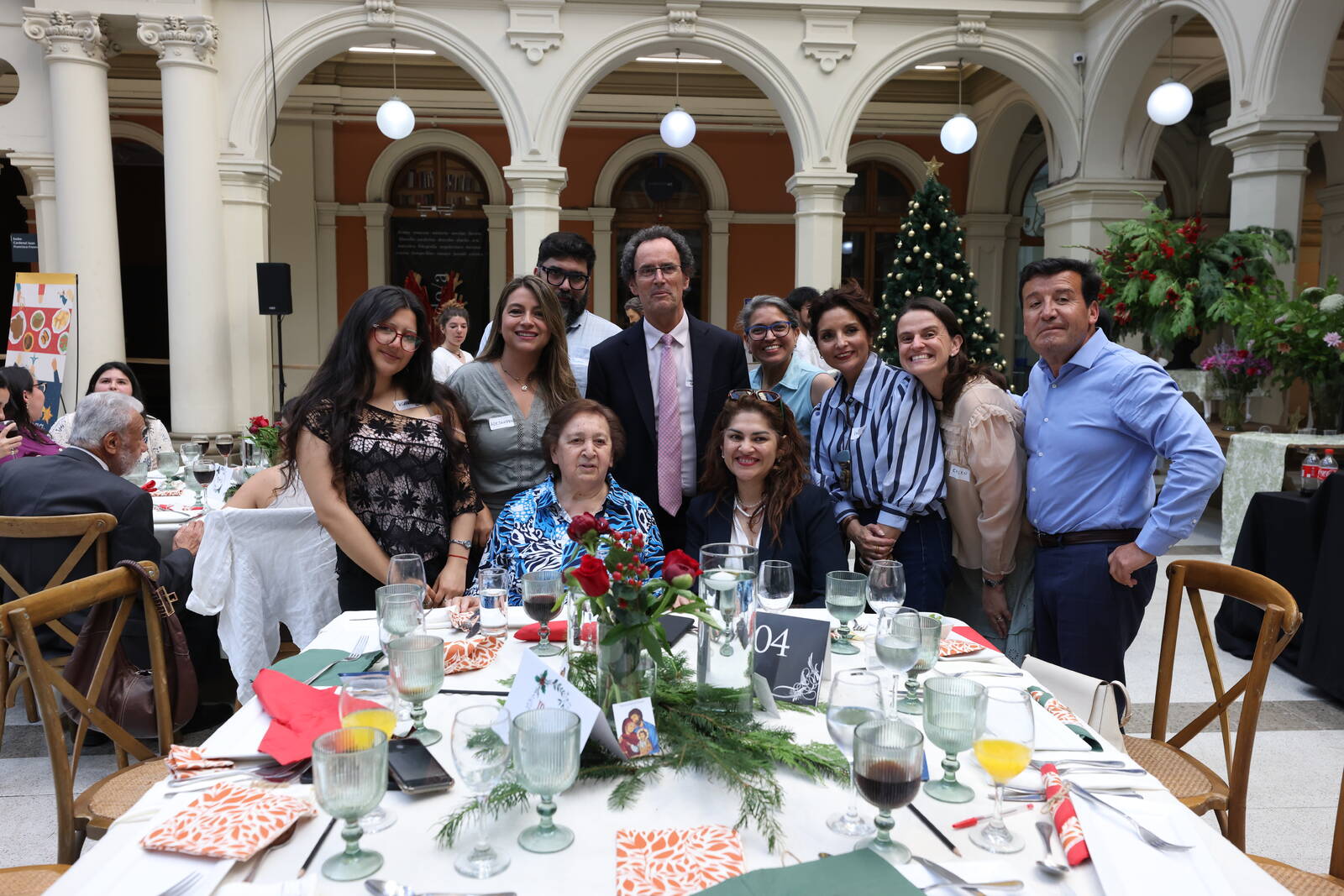 Lo Contador se sumó a la Campaña de Navidad UC 2025