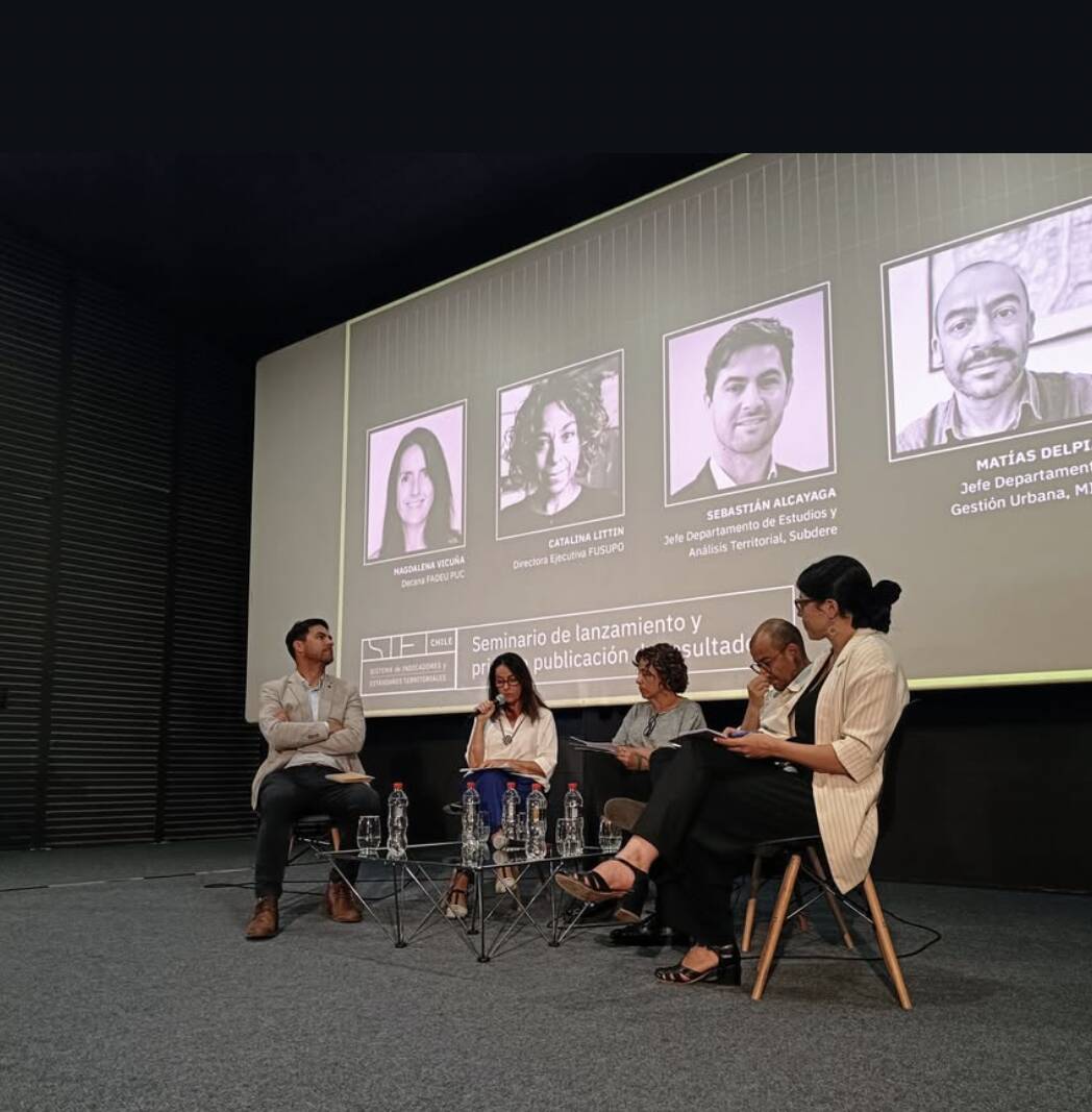 Facultad participó en el lanzamiento del Sistema de Indicadores y Estándares de Desarrollo Urbano, SIET